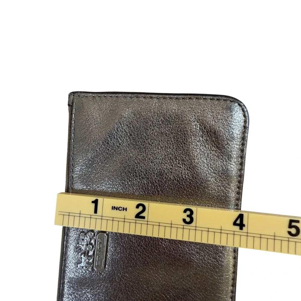 Vintage Coach Metallic Pewter Leather‎ Chain Wristlet Pouch Silver Logo